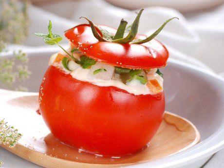 Как приготовить рецепт Закуска «Тюльпаны» из помидоров